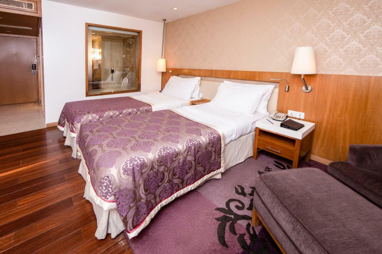 Hotel Bawa International Мумбаї Екстер'єр фото